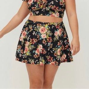 NWT TORRID High Waist Floral Swim Skirt w Shorts 1X Summer Bathing Suit
